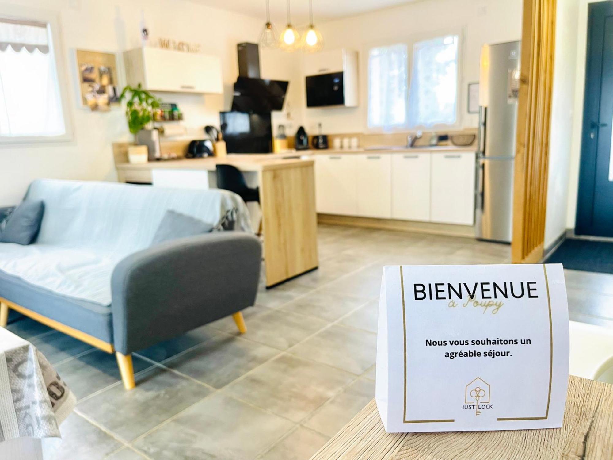 Petite Maison Au Calme Poupry Экстерьер фото