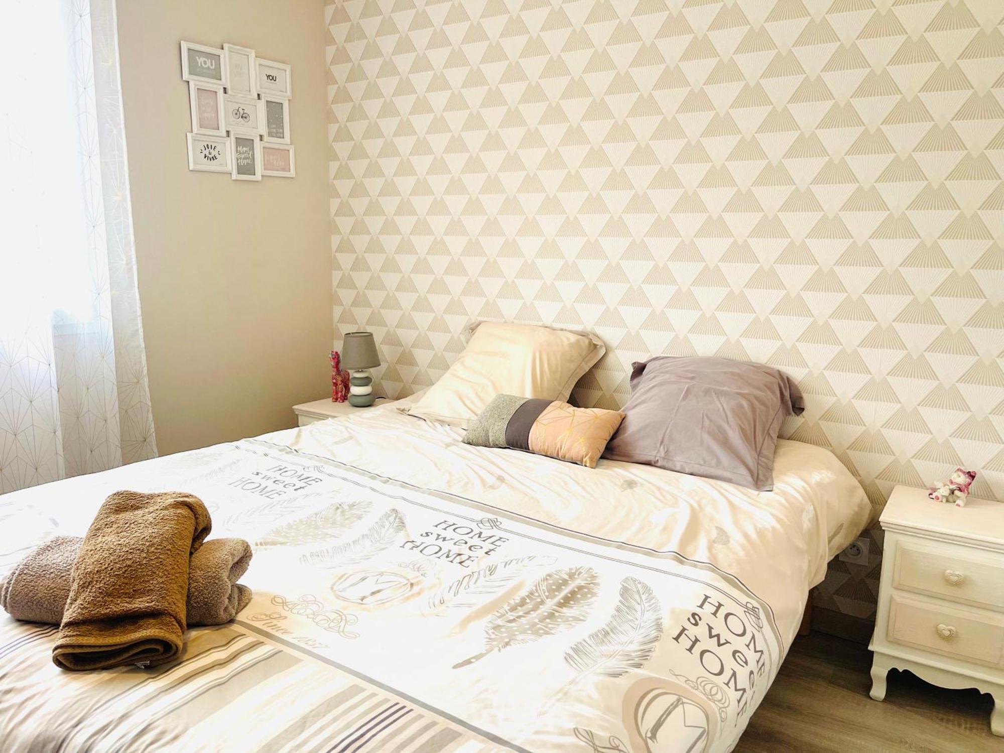 Petite Maison Au Calme Poupry Экстерьер фото