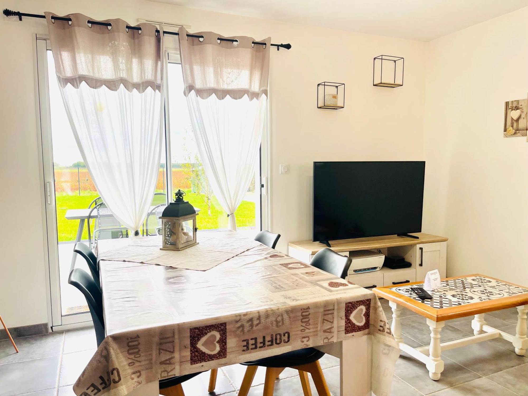 Petite Maison Au Calme Poupry Экстерьер фото